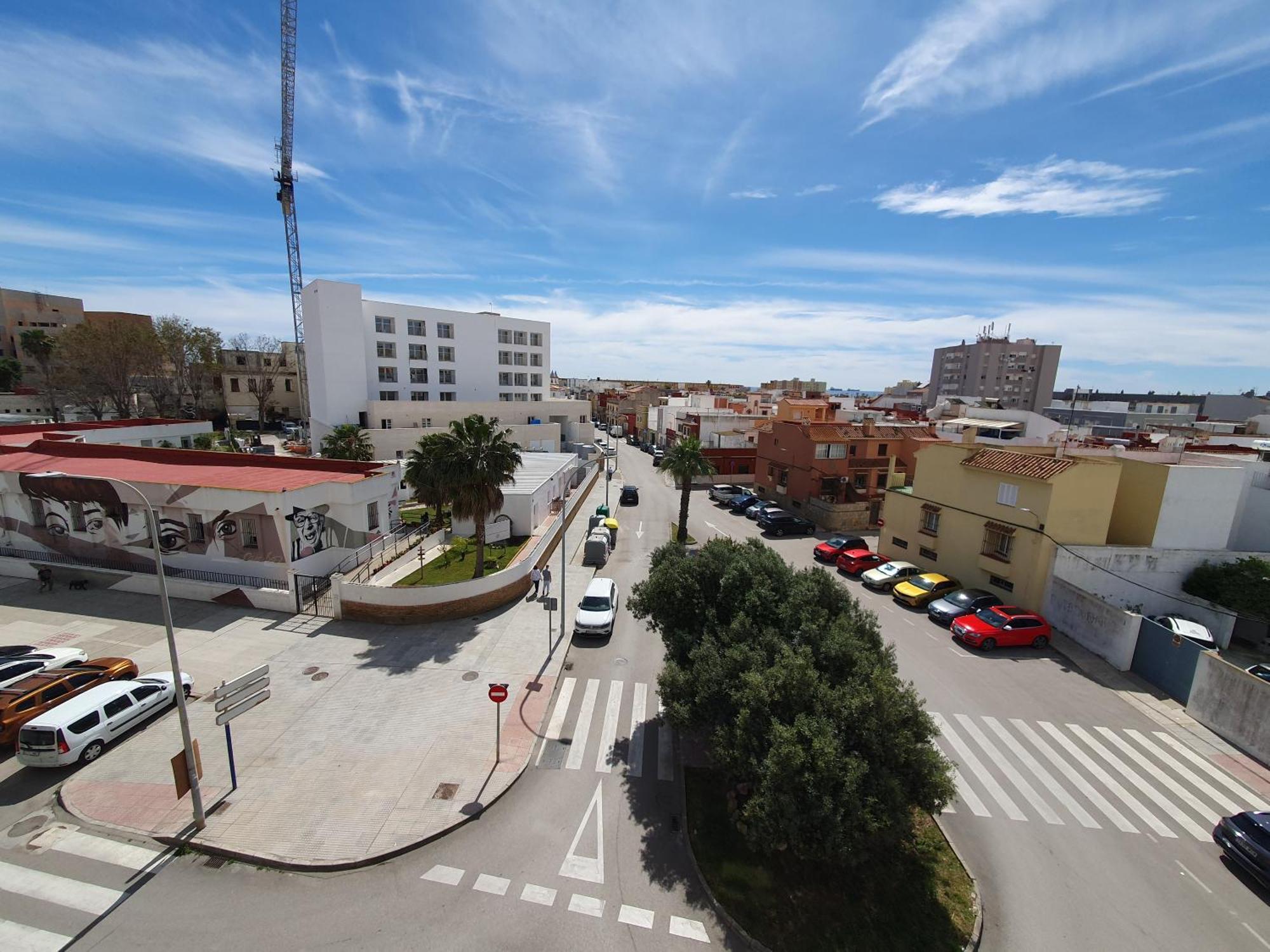 3E, 56M2, 1 Dormitorio, 4 Huespedes, Wifi Gratis La Linea de la Concepcion Luaran gambar