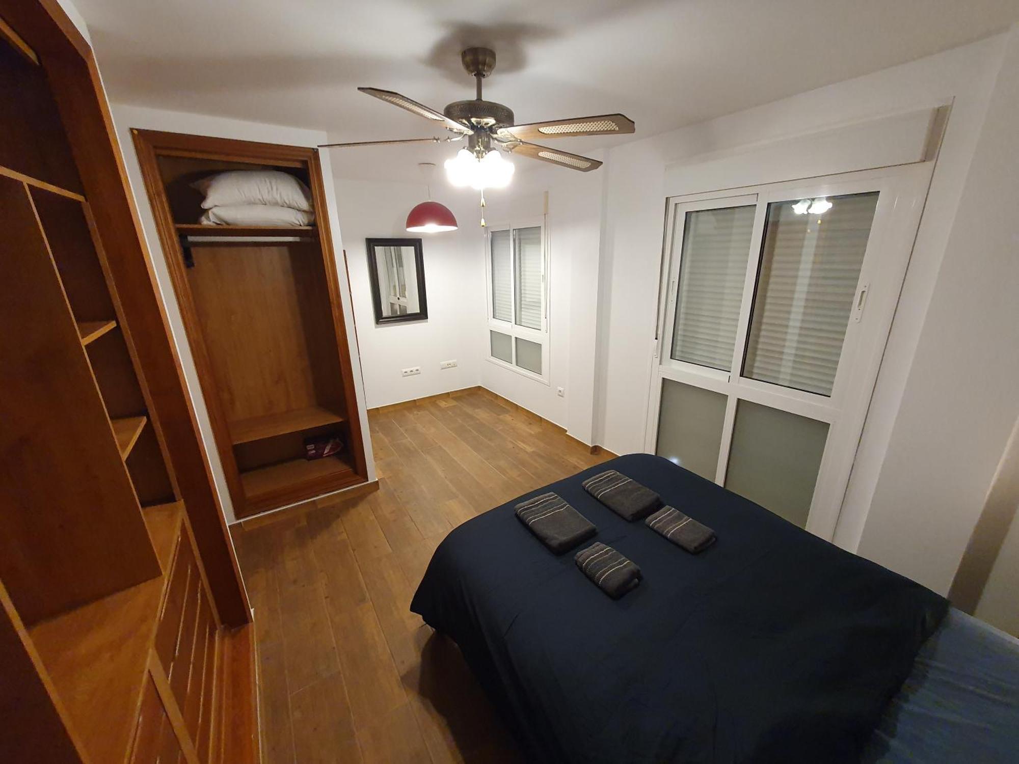 3E, 56M2, 1 Dormitorio, 4 Huespedes, Wifi Gratis La Linea de la Concepcion Luaran gambar